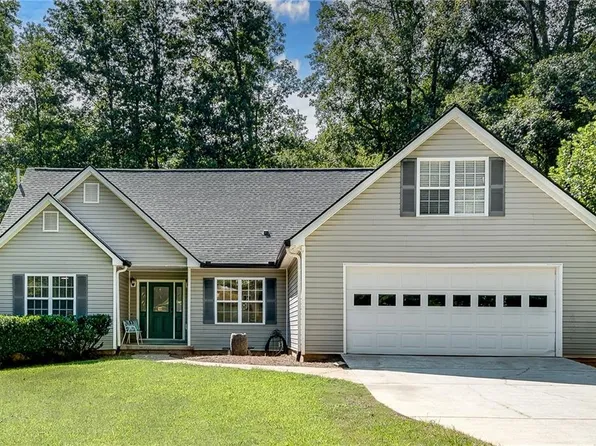 304 Oakfield Ln, Cumming, GA 30040