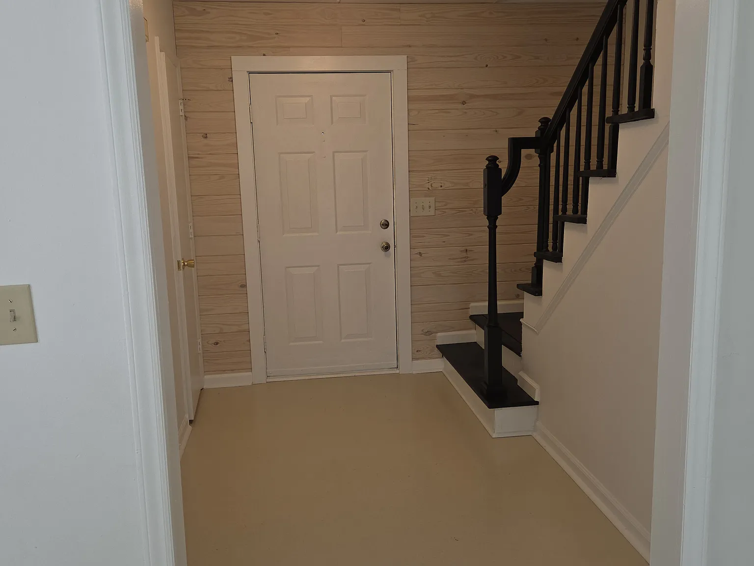3 bed, 2.5 bath, 1450 sqft, $1,800 — Photo 4