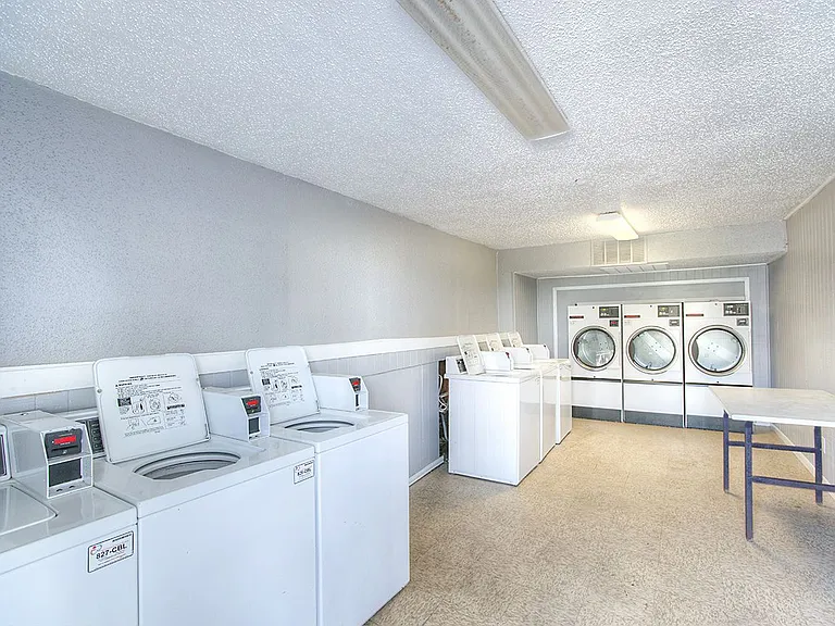Windbury Apartments — Photo 34