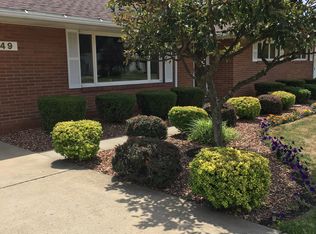 149 Meadowbrook Rd, Hermitage, PA 16148