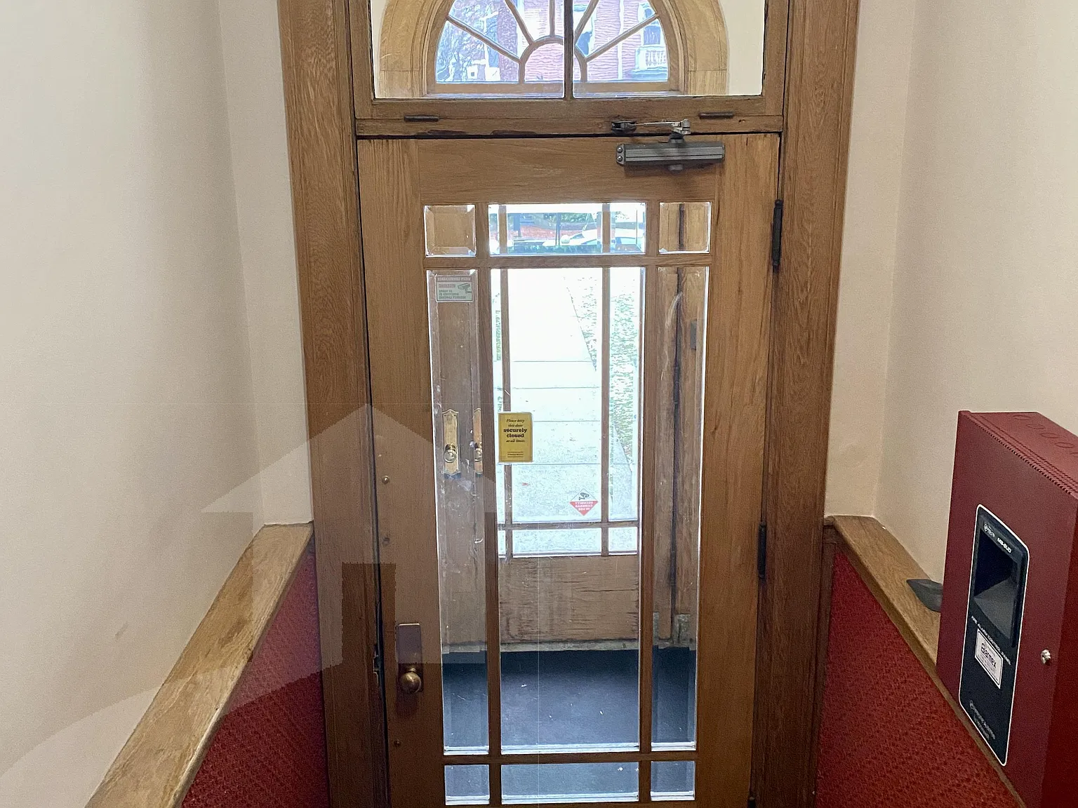 1 bed, 800 sqft, $2,400 — Photo 4