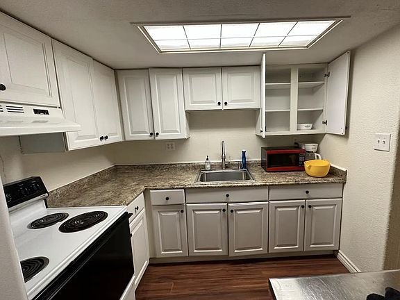 3rd image of 2937 Gala St #B