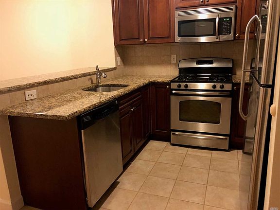 3rd image of 15031 12th Ave APT 209