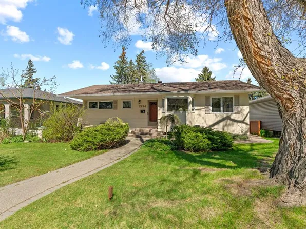 1334 W Hamilton St NW, Calgary, AB T2N 3W6