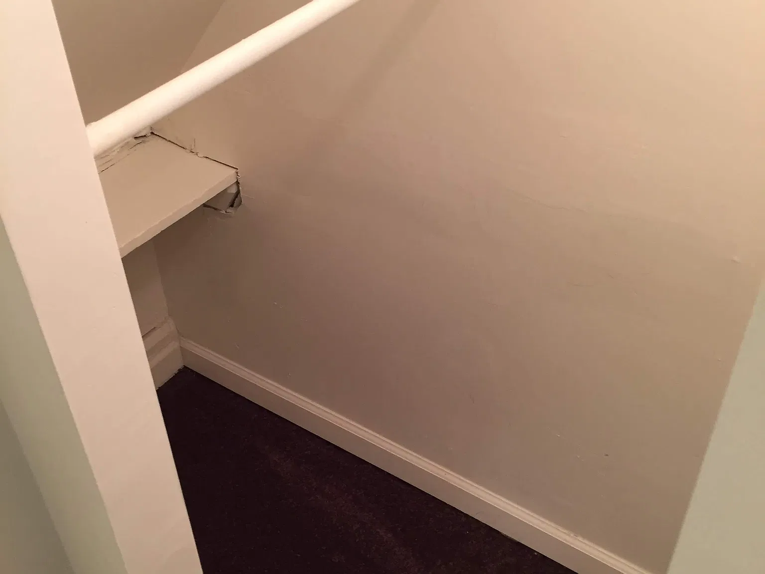 5 bed, 2500 sqft, $3,595 — Photo 3