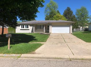 427 Windmill Point Dr, Flushing, MI 48433