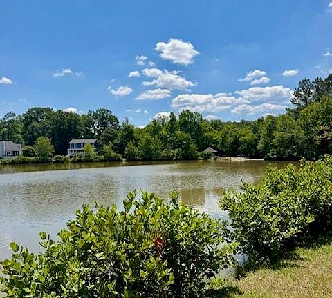 3rd image of 6016 River Lake Cir