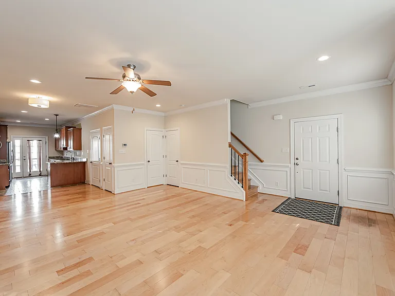 7380 Pebble Lake Dr — Photo 5