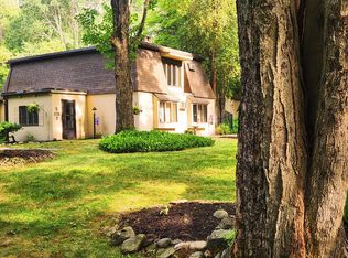 2 Little Hook Rd, Lee, NH 03861