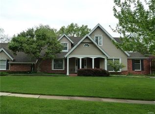 13647 Van Courtland Dr, Saint Louis, MO