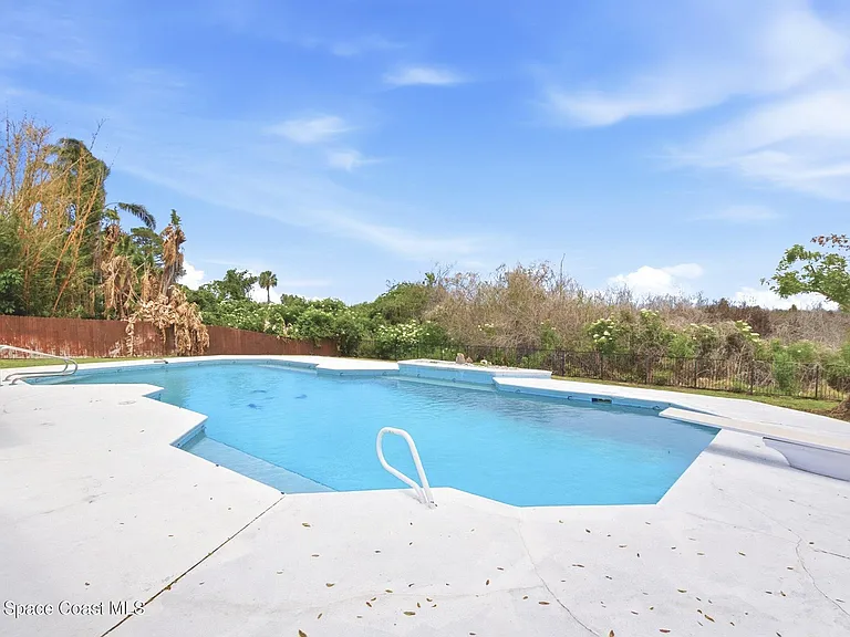 2240 Marsh Harbor Ave — Photo 11