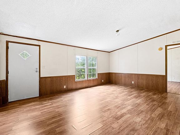 4th image of 5 Avery Dr