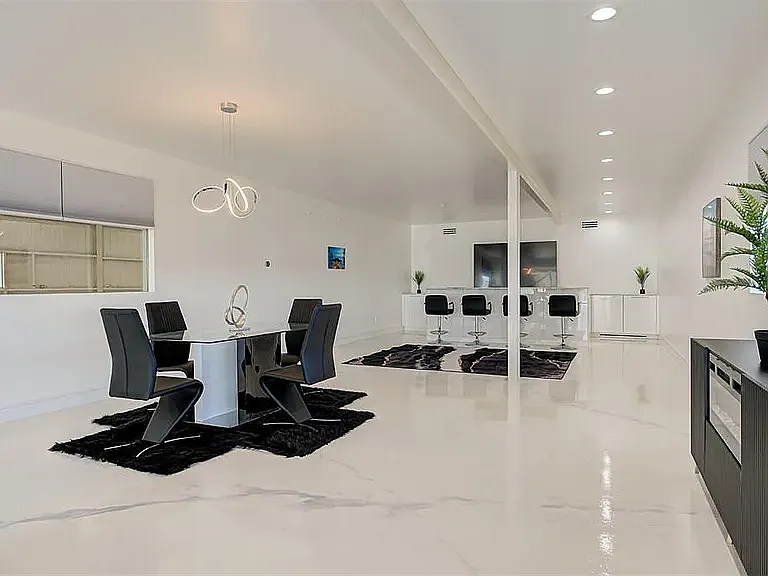 456 Mockingbird Rd — Photo 16