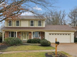 17 Praise Ct, Fenton, MO 63026