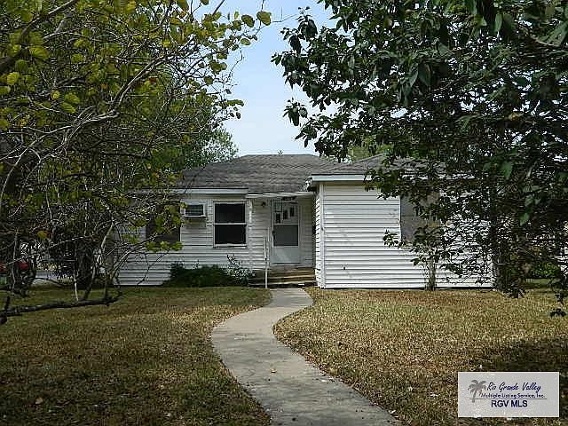 1st image of 1101 E Pierce Ave