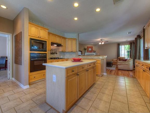 2nd image of 5604 Gorham Glen Ln