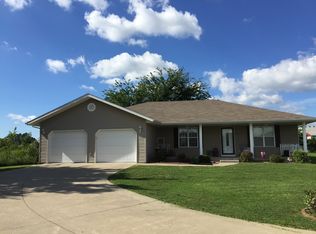 1433 Linda Cir, Lebanon, MO 65536