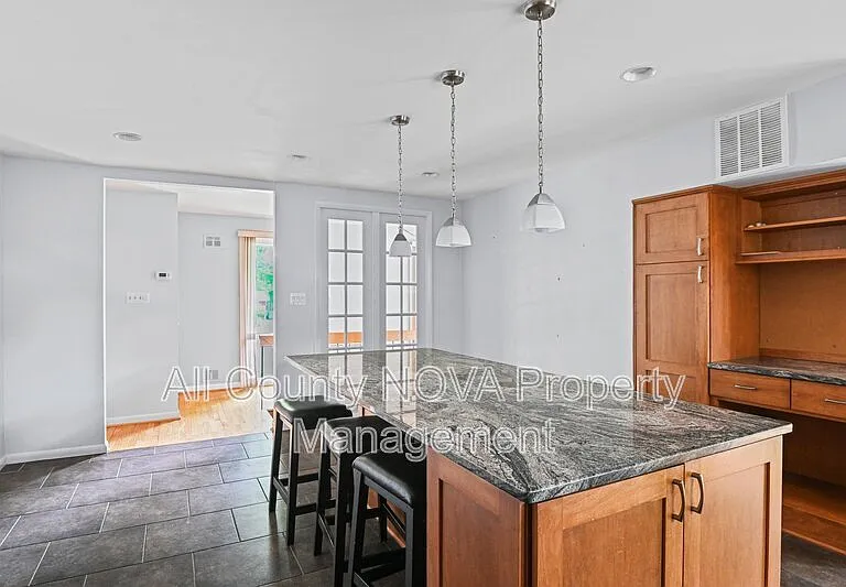 8108 Timber Valley Ct — Photo 22