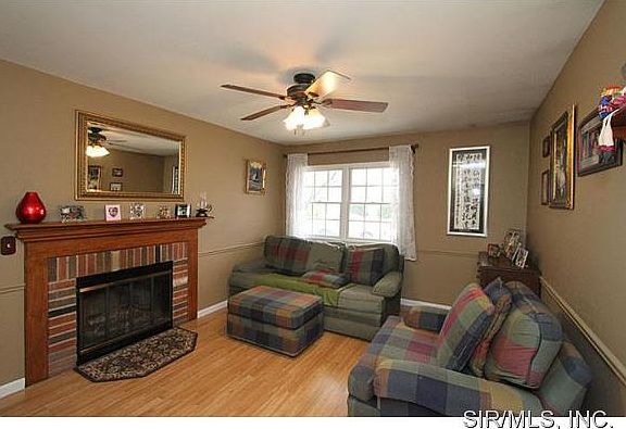 2nd image of 2341 Emert Ave