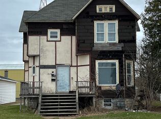 1923 13th St, Menominee, MI 49858