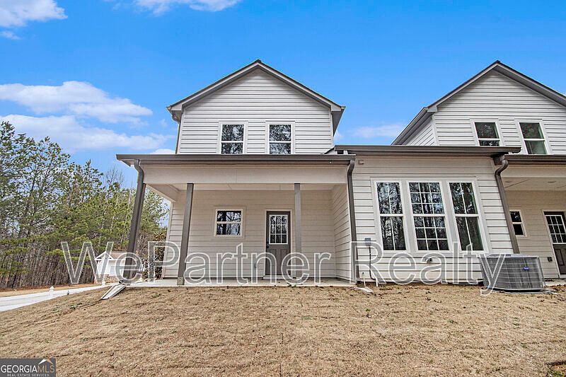 1st image of 144 Crest Pointe