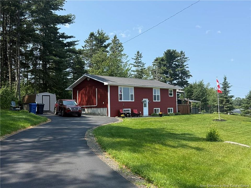 1st image of 6 Bushville Dr
