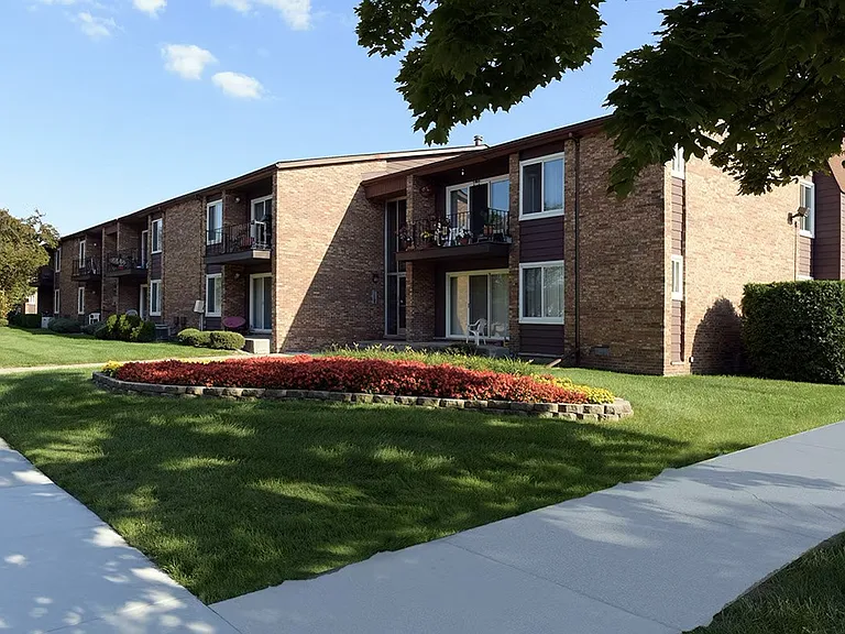 Parkview Village Apartments — Photo 13