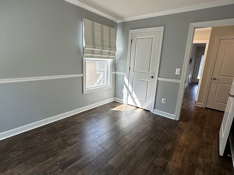 2436 Winthrop Dr — Photo 24