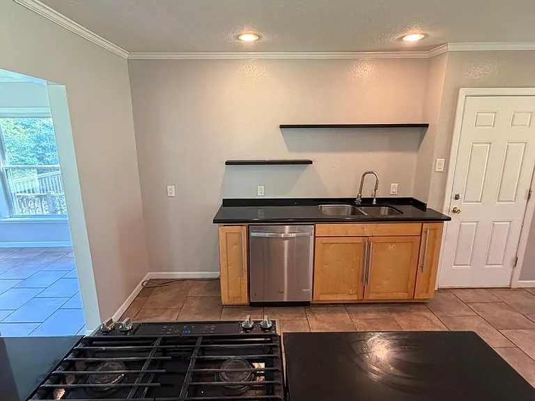 928 Poleman Rd — Photo 16