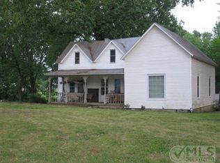 500 Smith Ave, Hohenwald, TN 38462