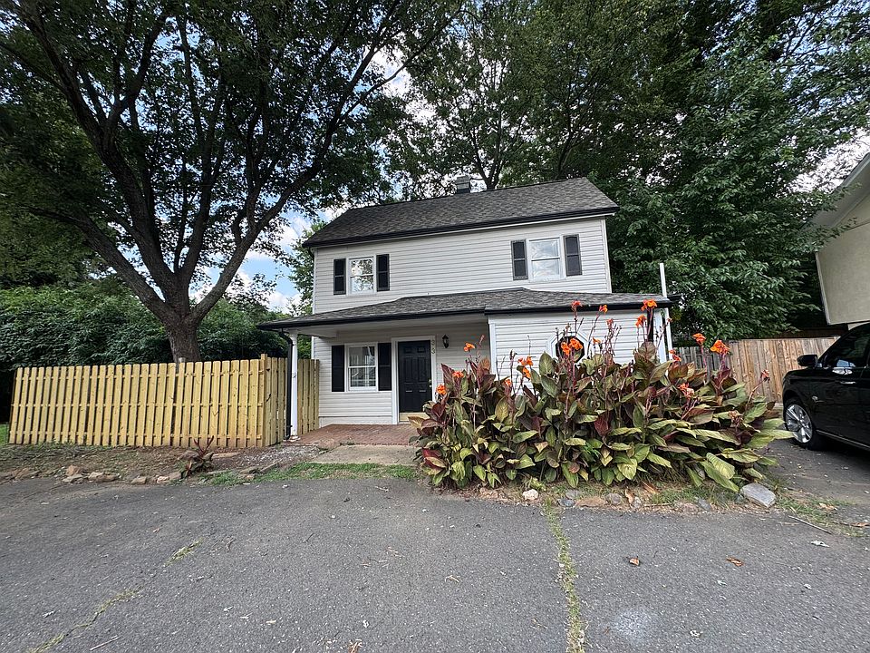 1st image of 33 E Shirley Ave