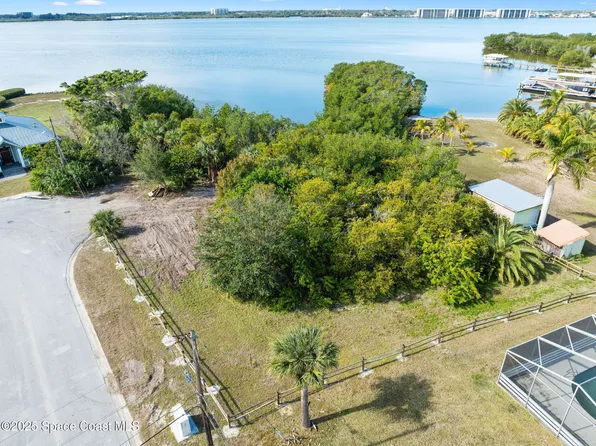 1540 Outer Dr, Merritt Island, FL 32952