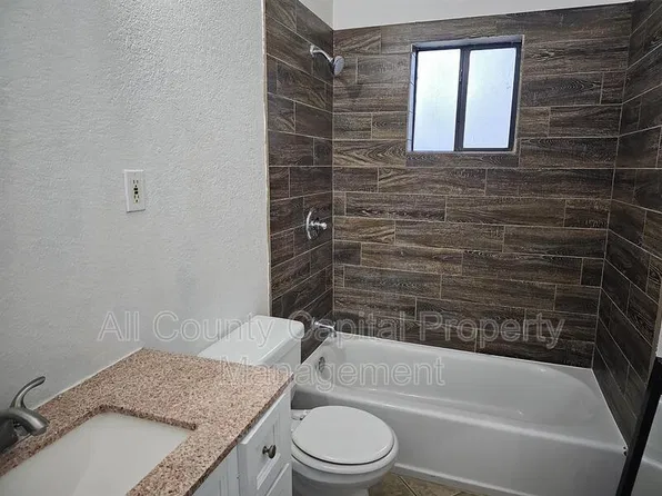308 Mary St #A, Buda, TX 78610