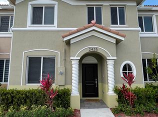 2435 SE 10th St, Homestead, FL 33035