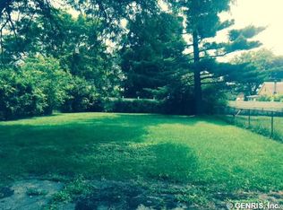 43 Cimarron Dr, Rochester, NY 14620