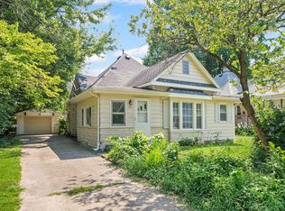 33 S State St, Danville, IL 61832