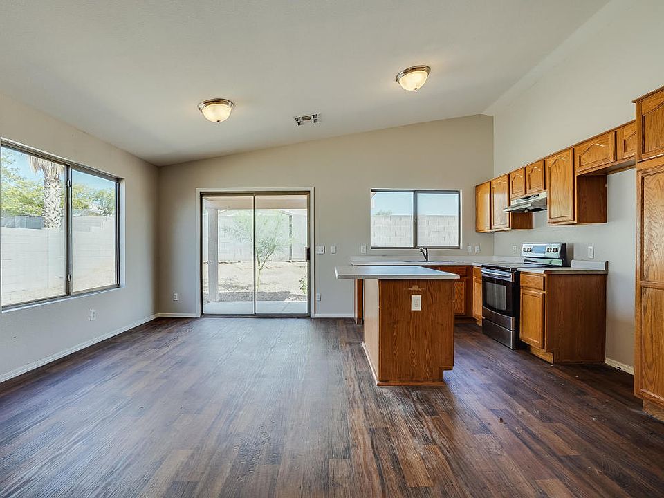 1st image of 8960 E Birchwood Cir