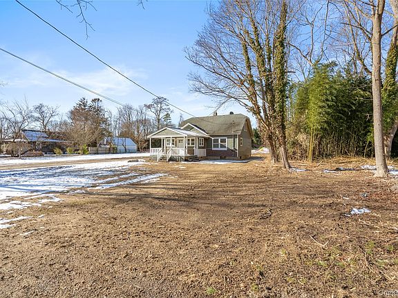 3rd image of 450 Munsell Road