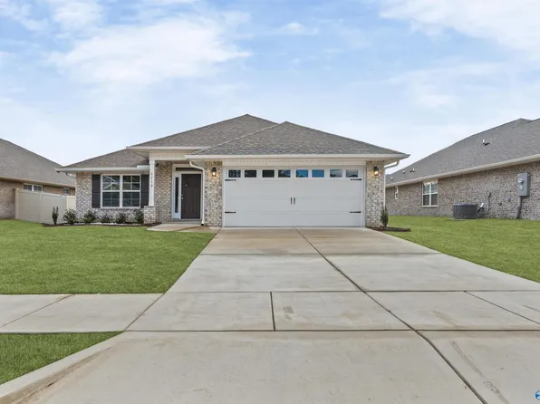 6125 Feather Way SE, Owens Cross Roads, AL 35763