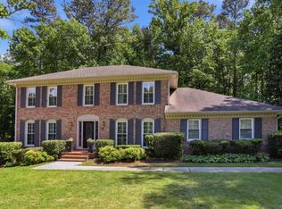250 Hollyridge Way, Roswell, GA 30076