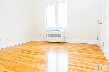 Rented by Urban Realty NYC