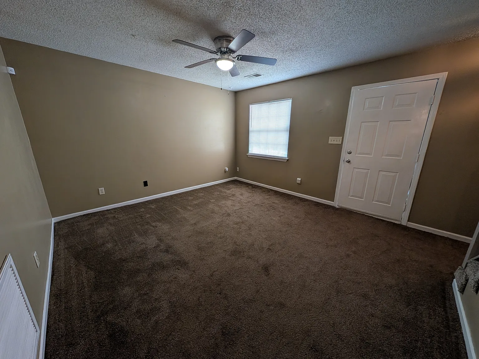 2 bed, 1020 sqft, $1,200 — Photo 3