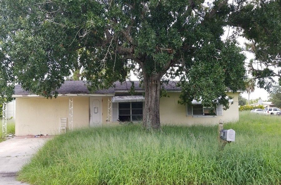 1st image of 3177 NE Lake Ave