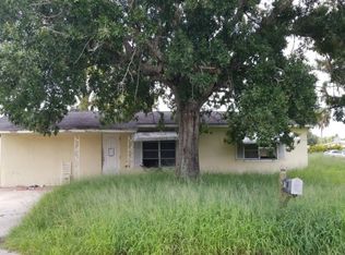 3177 NE Lake Ave, Jensen Beach, FL 34957