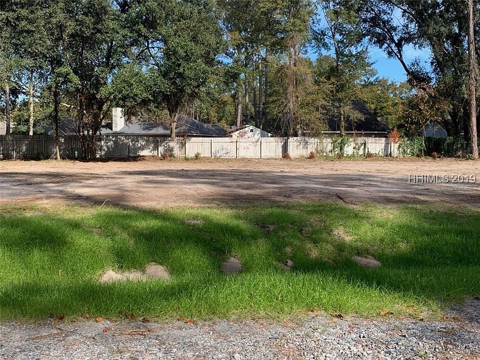 1st image of 3 Woodpecker Ln