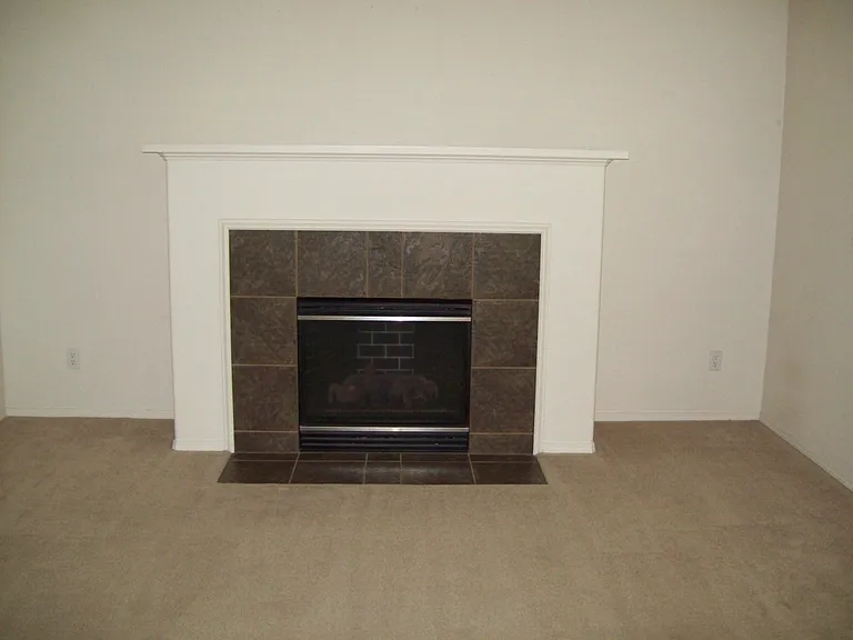 797 NE 64th Pl — Photo 4