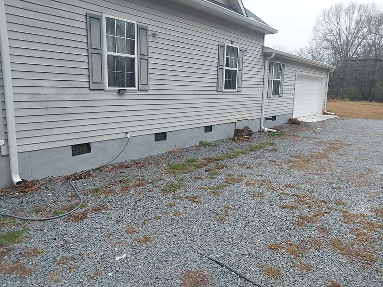 2753 Calhoun Falls Hwy — Photo 31