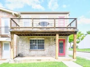 1944 Leslie Dr, Kerrville, TX 78028