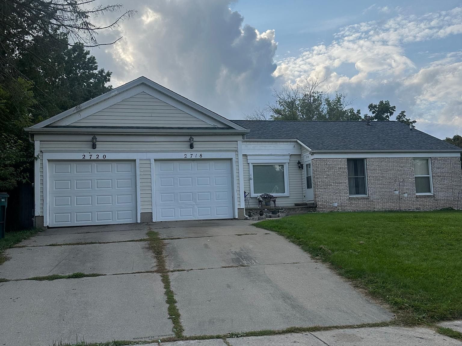 2718 Stoneleigh Dr, Lansing, MI 48910 Zillow