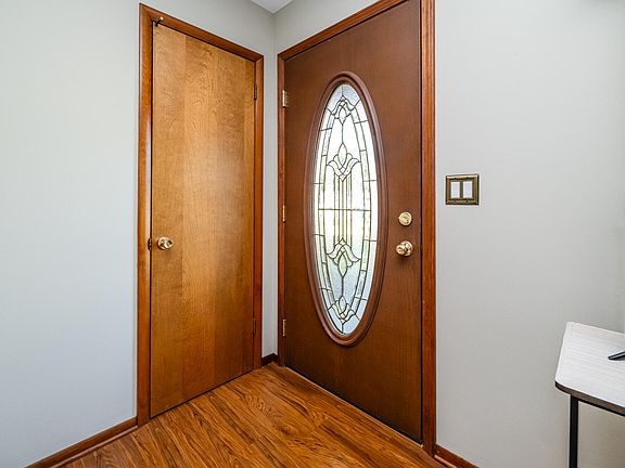 4th image of 1686 N Teakwood Dr